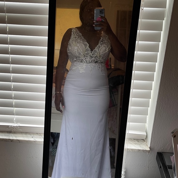 Beaded Illusion Neckline Dress - Picture 9 of 10